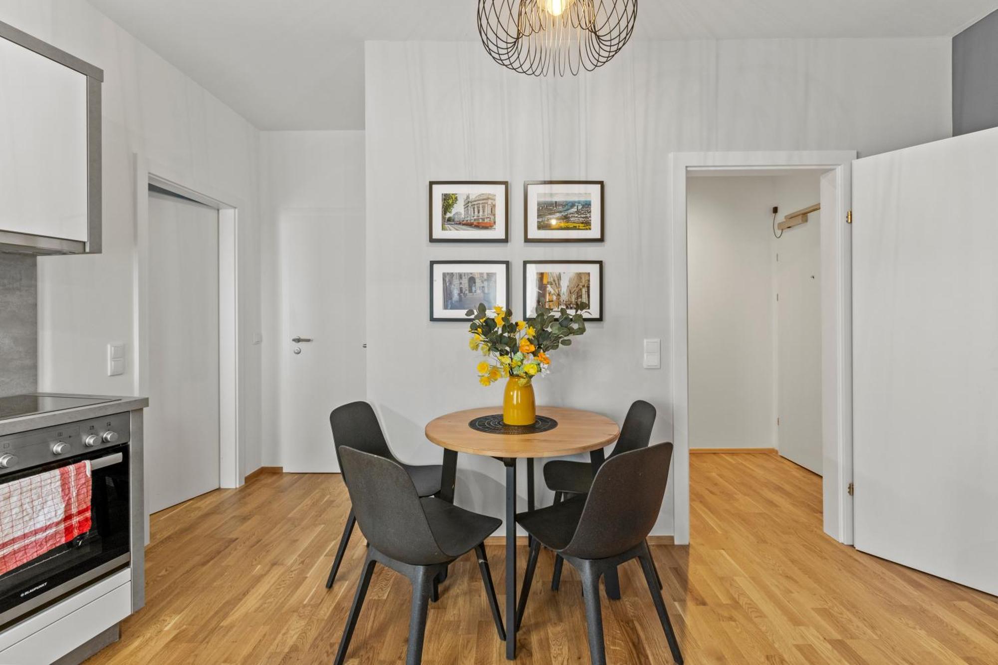 וינה 1 Min To Public Transport - 3 Min To Supermarket And Pharmacy - On-Site Parking For 19,90 Eur מראה חיצוני תמונה